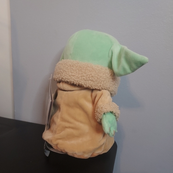 Star Wars The Mandalorian The Child 2020 - Picture 3 of 6